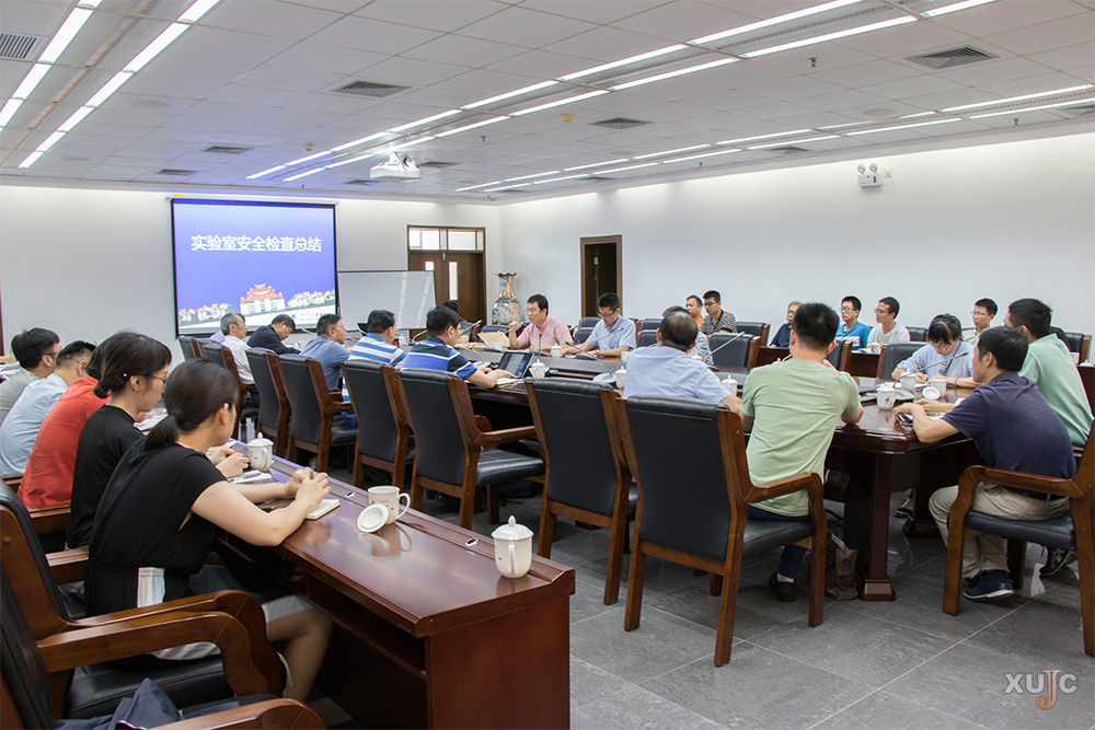 建筑学院院长陈纲伦,环境科学与工程学院院长卢昌义,音乐系主任杨镇